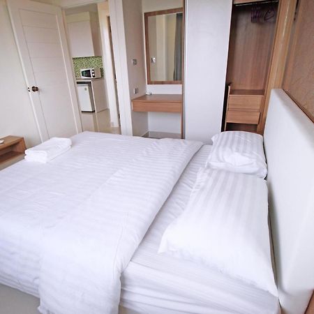Amazon Residence By Pattaya Sunny Rentals Jomtien Beach Room photo