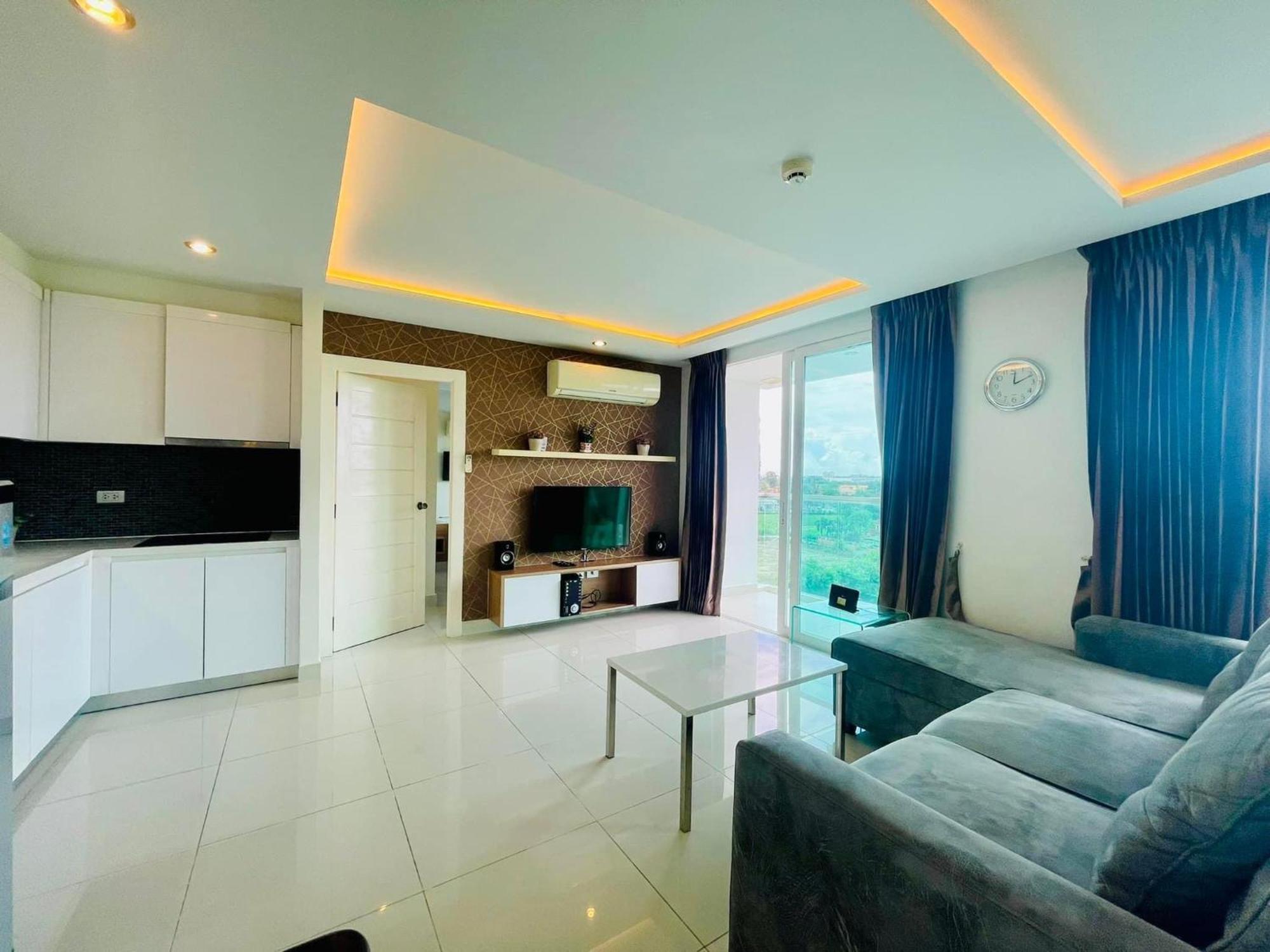 Amazon Residence By Pattaya Sunny Rentals Jomtien Beach Room photo