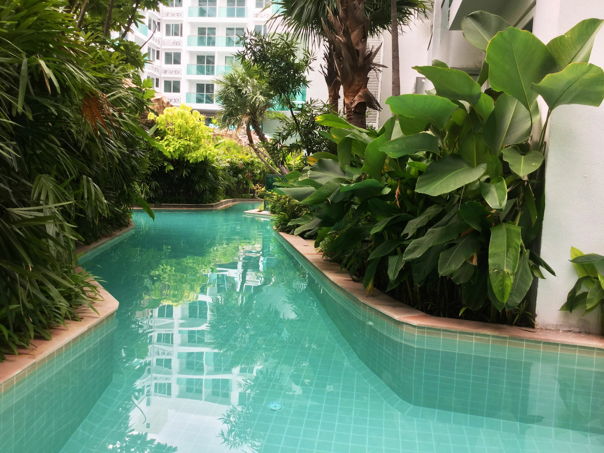 Amazon Residence By Pattaya Sunny Rentals Jomtien Beach Exterior photo