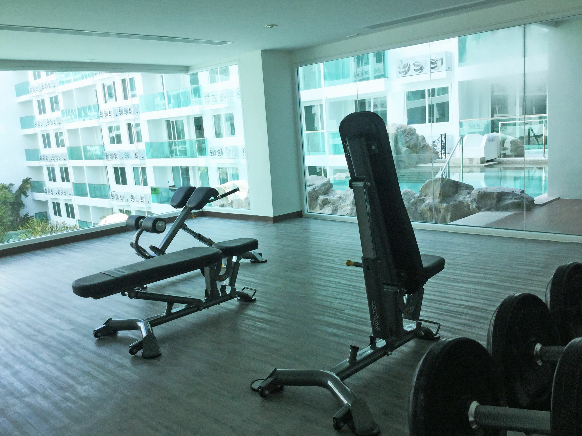 Amazon Residence By Pattaya Sunny Rentals Jomtien Beach Exterior photo